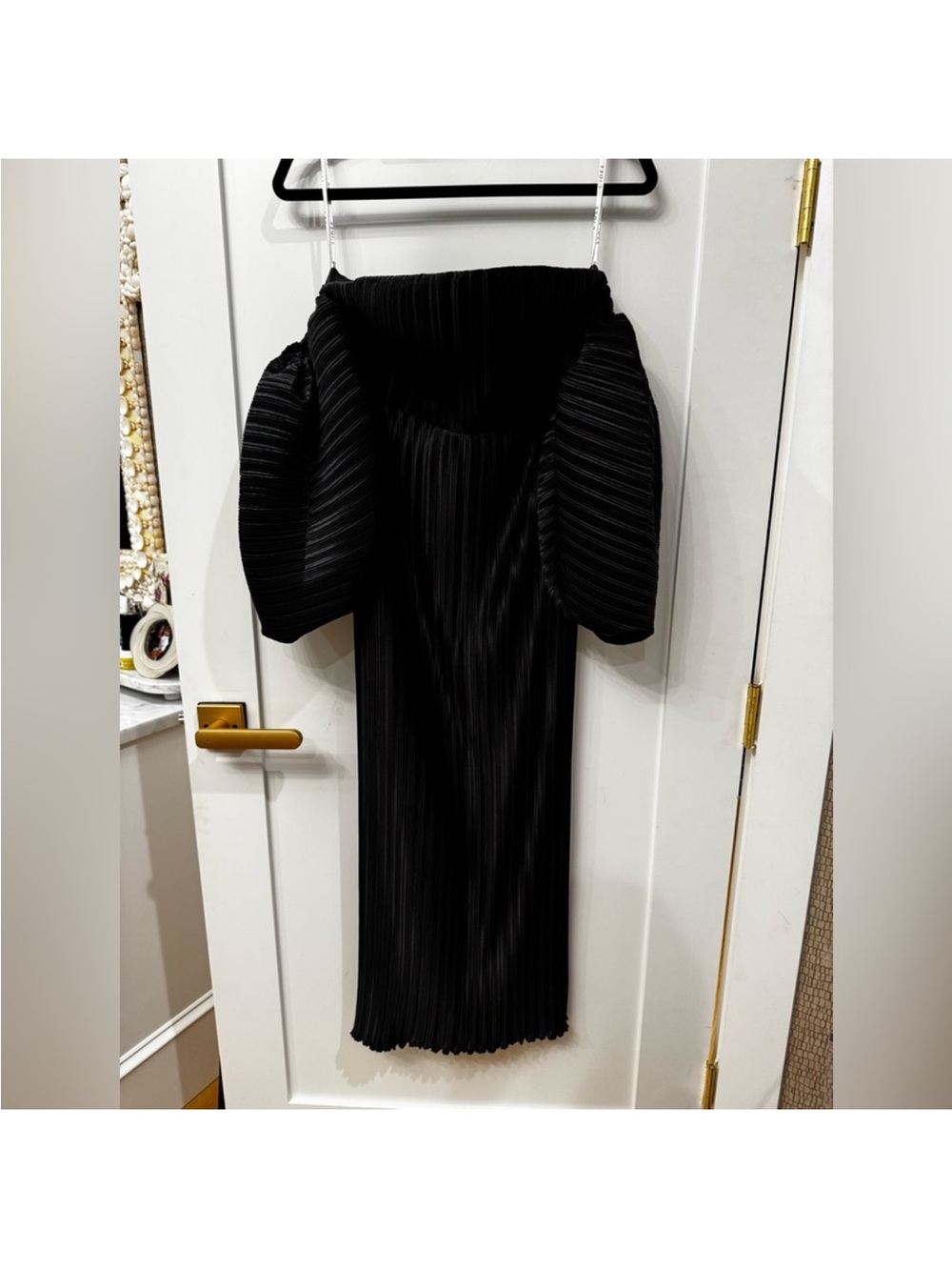 L’Idee Strapless Black Pleated Midi Dress with Statement Puff Sleeves - Picture 6 of 6